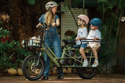 FAFREES FF20 CUV en situation transport familial