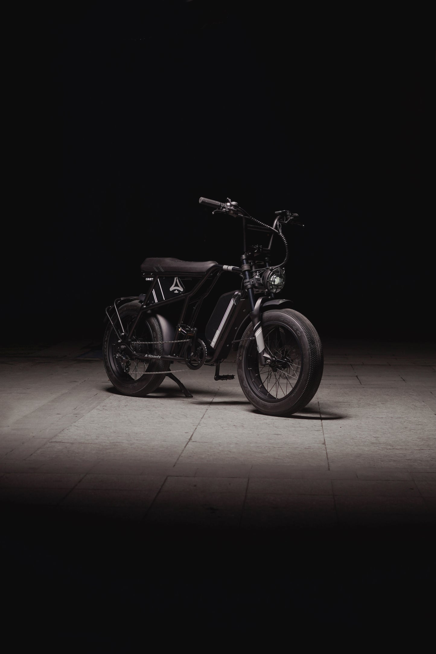 A-SPADZ Cavet Air | Vélo électrique Fat bike 20" | Freins à disques hydrauliques | Autonomie 100 km - Nova Bikes